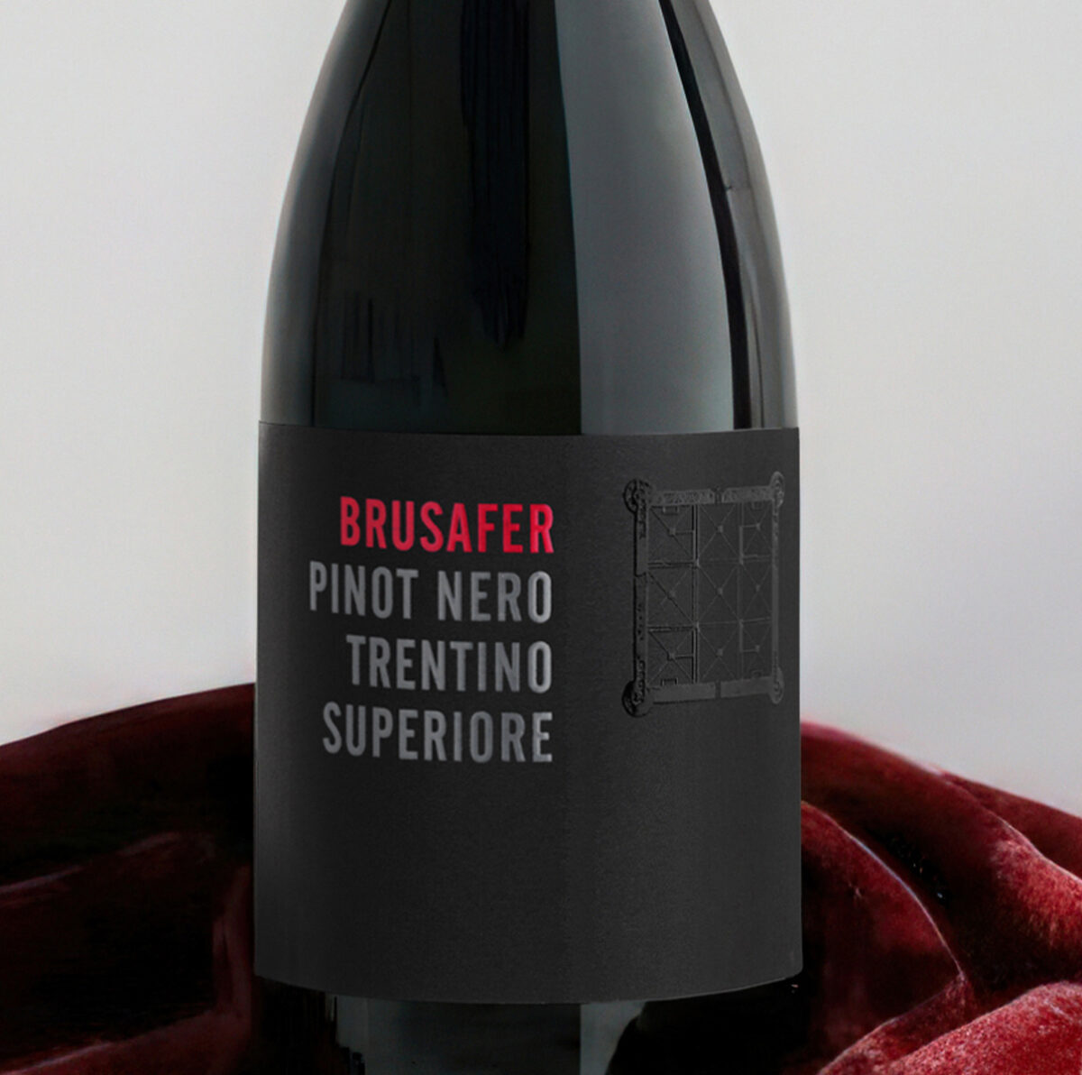 Zoom Etichette Trentini Premium Pinot Nero Brufer